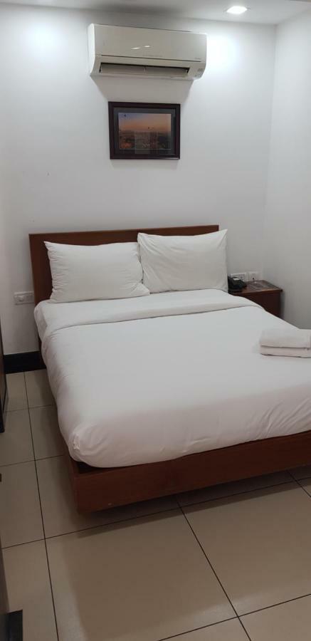 Pgs Inn Kochi Eksteriør billede